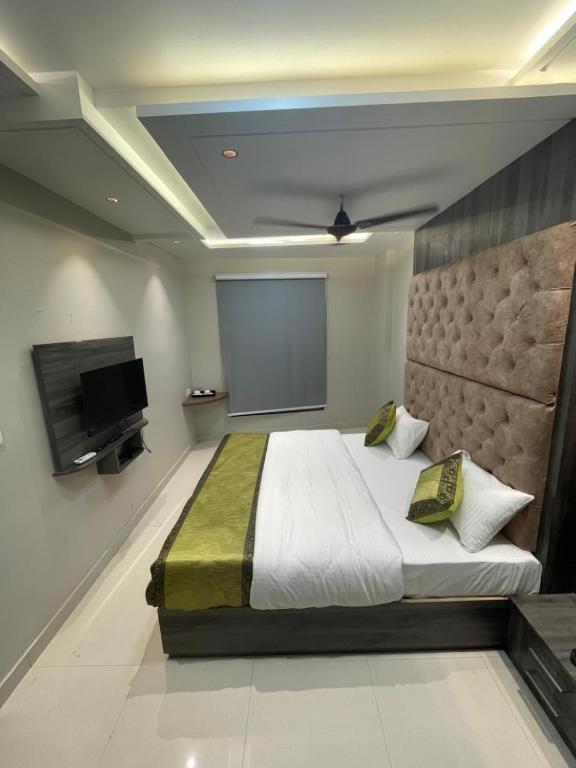 Vishwanath Inn Varanasi Exterior foto